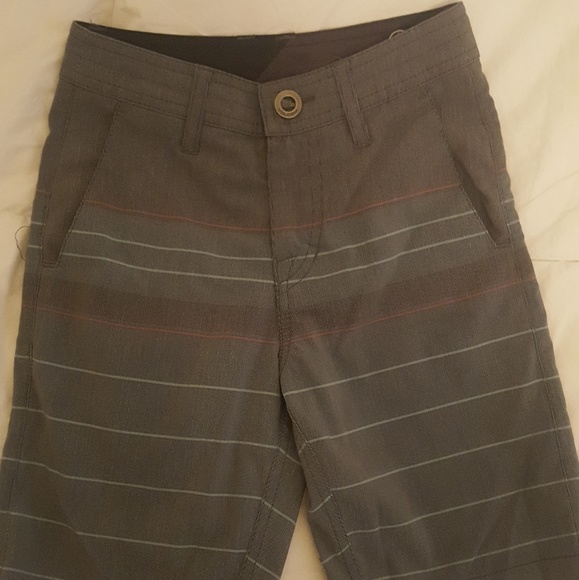 Boy's Volcom Shorts - Picture 1 of 6